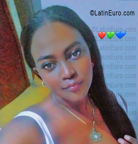 Date this young Dominican Republic girl Selena from Santos Domingo DO55894