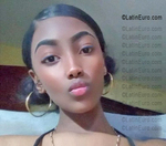 tall Dominican Republic girl Esmeralda from Santo Domingo DO55919
