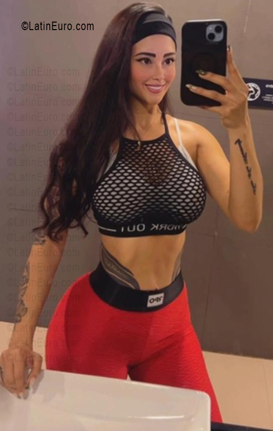 Date this hot Colombia girl Pau from Cali CO33604