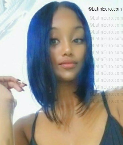 Date this lovely Dominican Republic girl Genesis - Glesis from Santiago DO55945