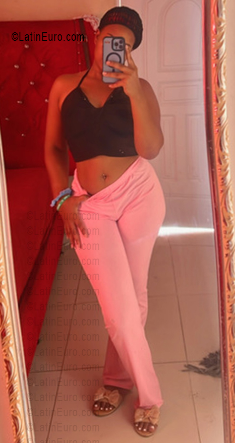 Date this young Dominican Republic girl Lenin from Banica DO56050