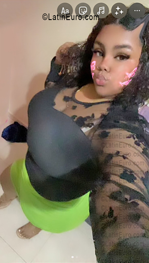 Date this nice looking Dominican Republic girl Mercy from Mercy DO56133
