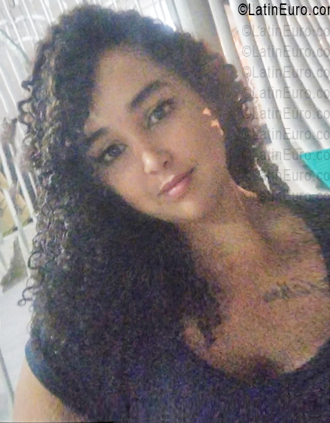 Date this hot Colombia girl Malidely from Barranquilla CO33657