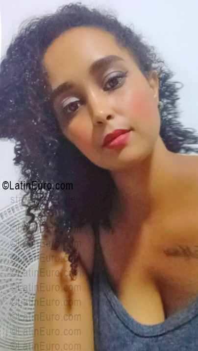Date this beautiful Colombia girl Maidely from Barranquilla CO33717