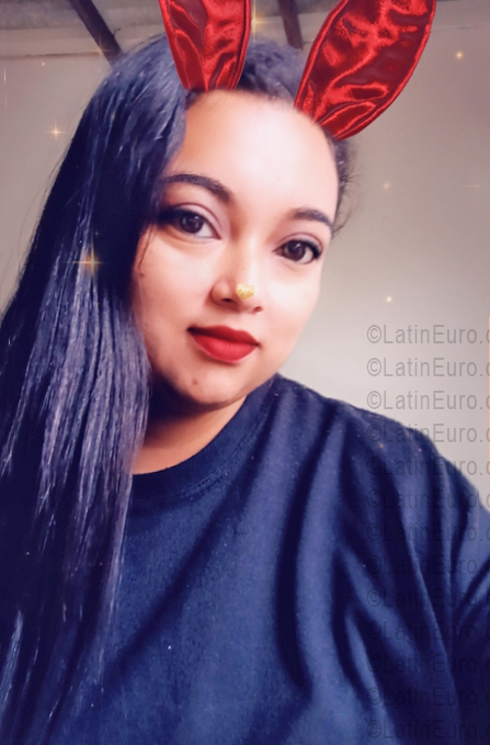 Date this sensual Ecuador girl Marian from Islas Galapagos EC1138