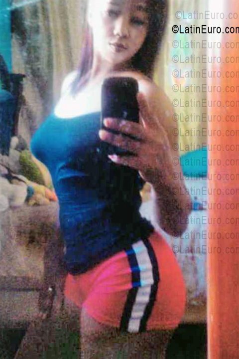 Date this exotic Dominican Republic girl Lina from Esperanza DO56541