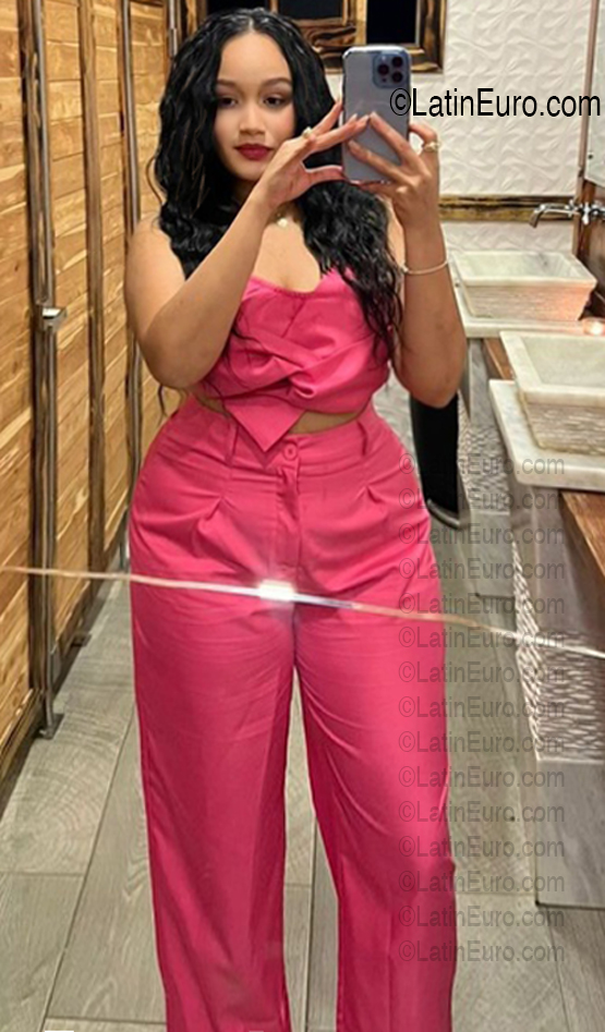 Date this funny Dominican Republic girl Rosa from Santiago DO56820