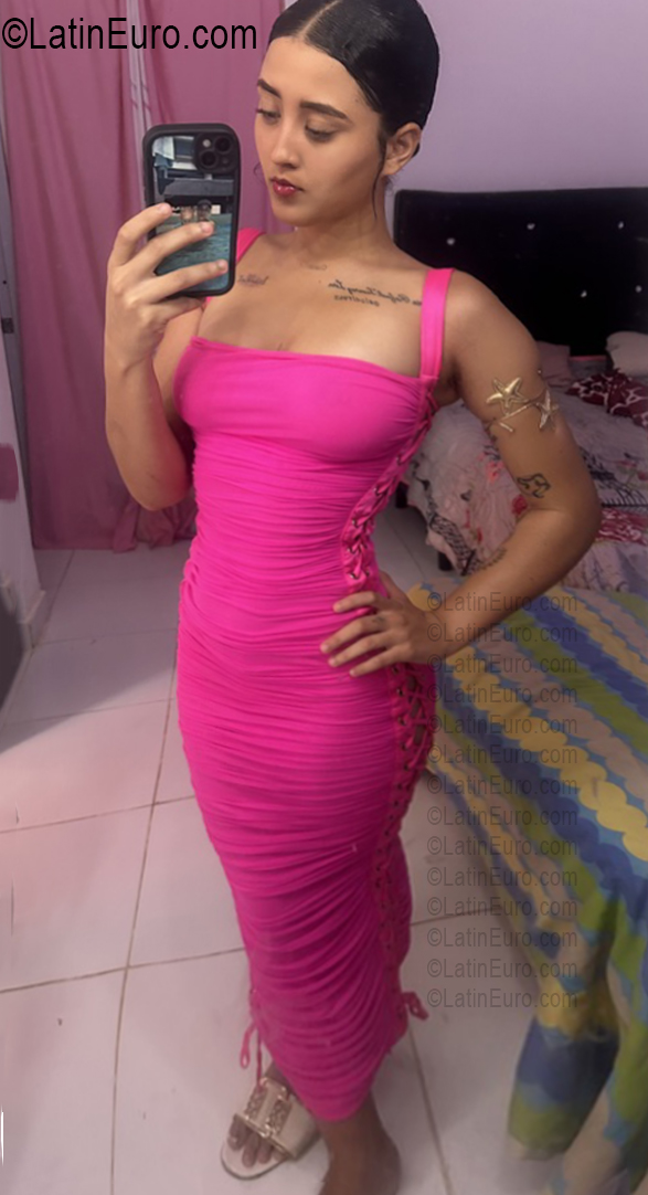 Date this good-looking Dominican Republic girl Michelle from La Romana DO56883