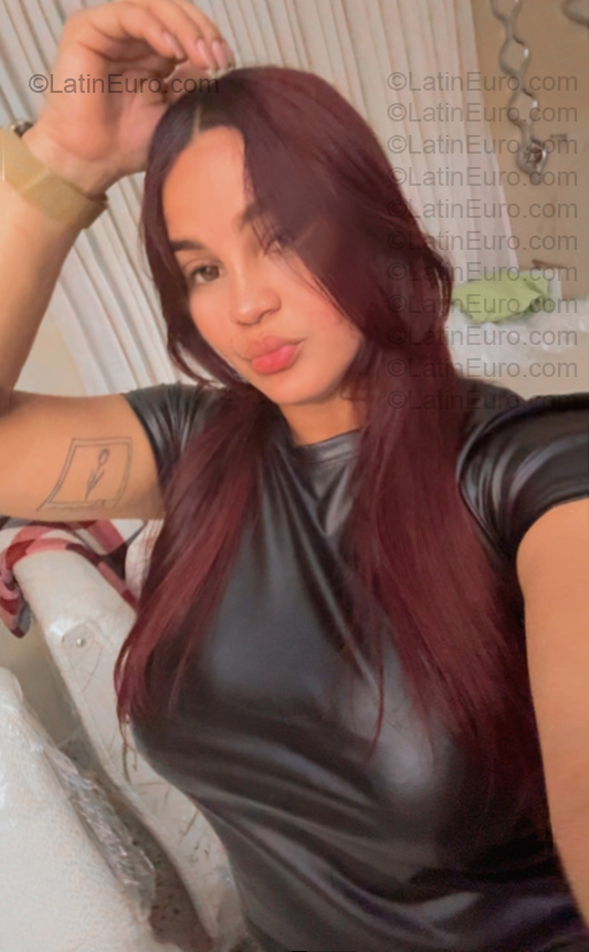 Date this voluptuous Dominican Republic girl Erika from San Francisco De Macoris DO57060