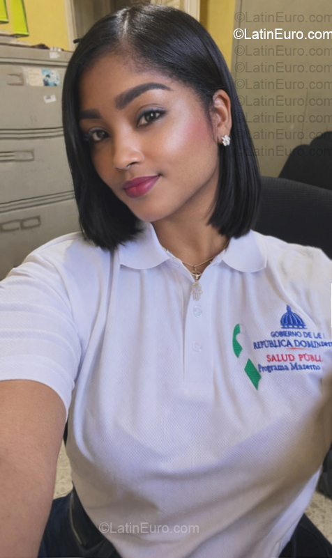 Date this hard body Dominican Republic girl Yanet from Santo Domingo DO57084