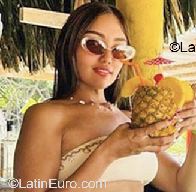 Date this passionate Colombia girl Ile Johana from Santa Marta CO33878
