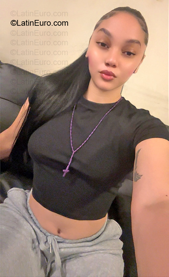 Date this charming United States girl Lesley from New York US25778