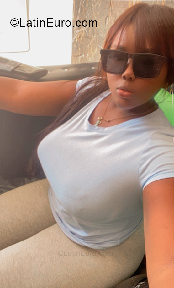Date this young Dominican Republic girl Luz from Santo Domingo DO57246