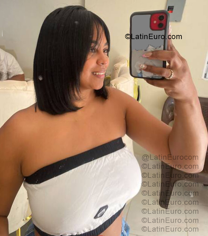 Date this sultry Dominican Republic girl Rous from Distrito Nacional DO57288