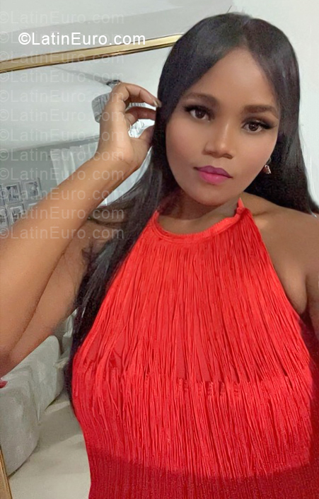 Date this charming Dominican Republic girl Cami from Santo Domingo DO57319