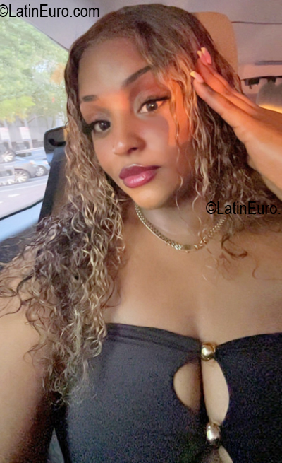 Date this voluptuous United States girl Katherine from New York US25827